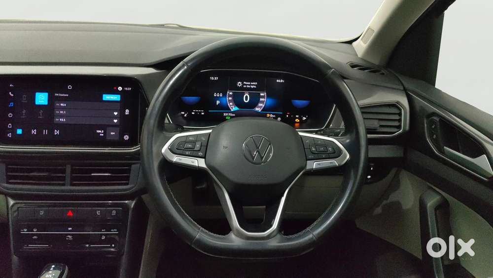 Volkswagen Taigun 1.0 Tsi Topline At, 2023, Petrol