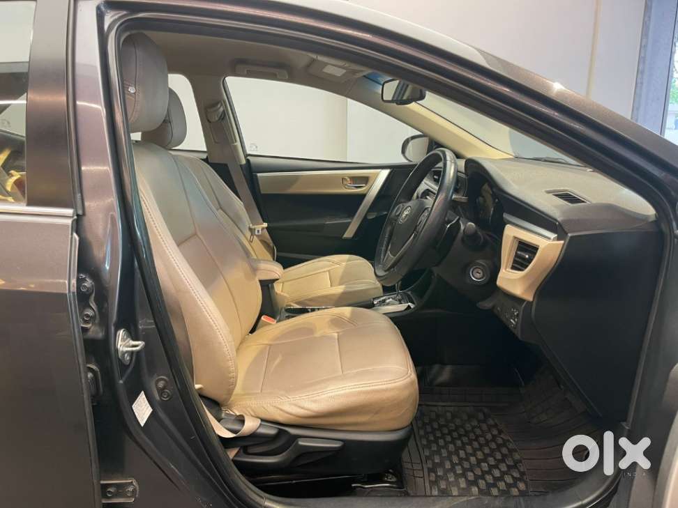Toyota Corolla Altis [2014-2017] 1.8 G Cvt, 2015, Petrol