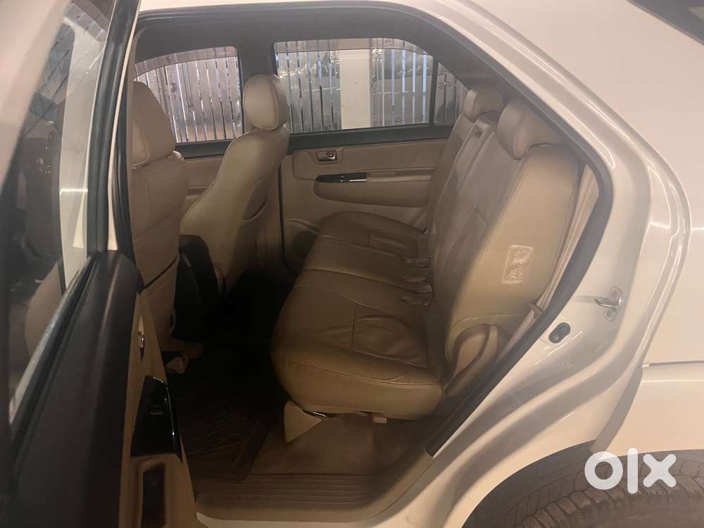 Toyota Fortuner 3.0 Sportivo 4x2 At  1st Owner  Excellent Condition