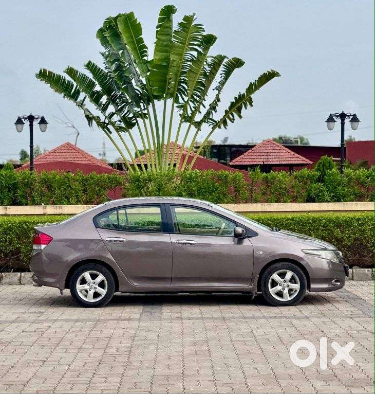 Honda City V Mt Exclusive, 2011, Cng & Hybrids