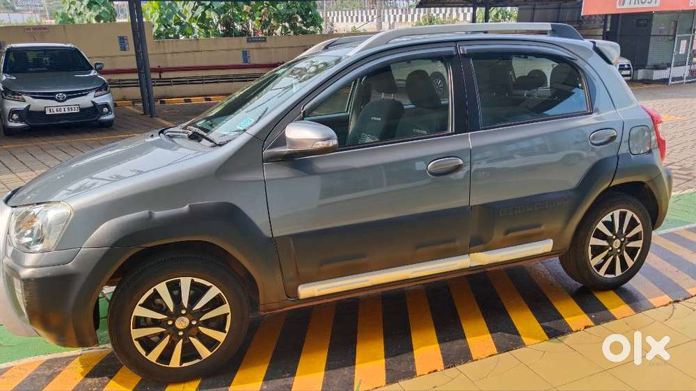Toyota Etios Cross 2017 Petrol, Single Owner