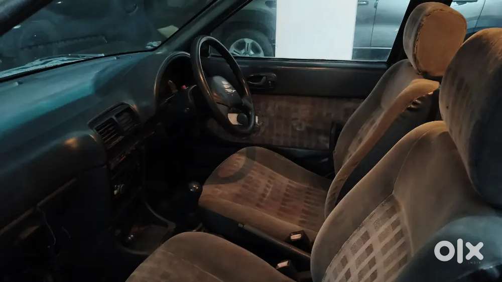 Maruti Suzuki Esteem Lxi 2003