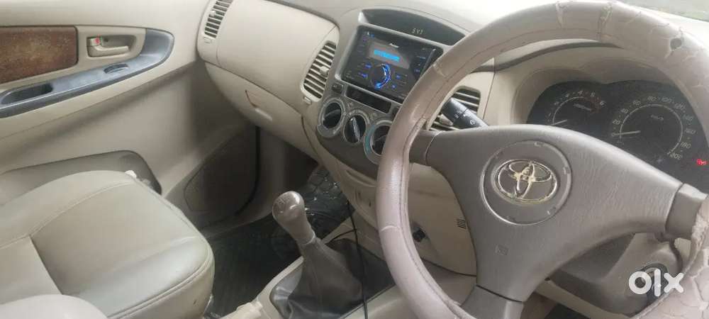 Toyota Innova Diesel 2011 Car