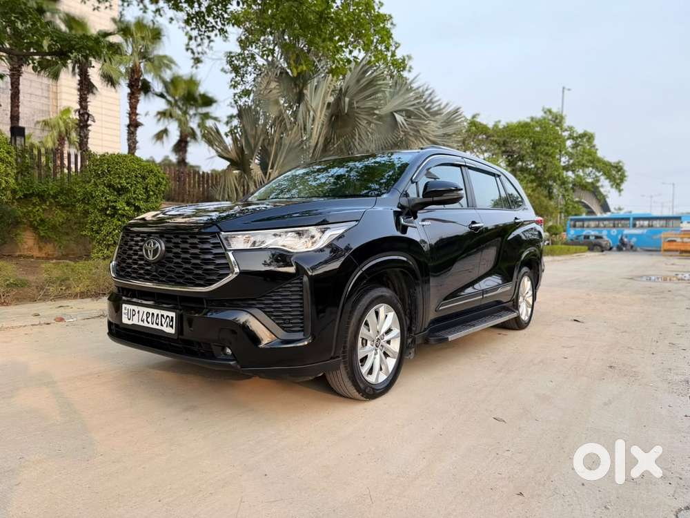 Toyota Innova Hycross 2.0 Vx (o) Hybrid 7 Str, 2025, Petrol