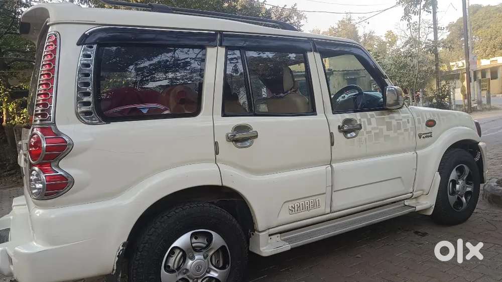 Mahindra Scorpio Getaway 2013 Diesel Well Maintained