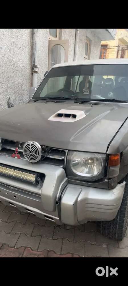 Mitsubishi Pajero Gls 2004