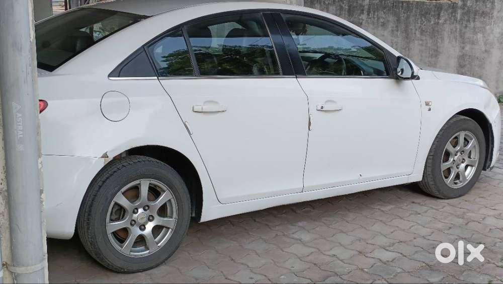 Chevrolet Cruze Ltz 2010 Mt Showroom Condition