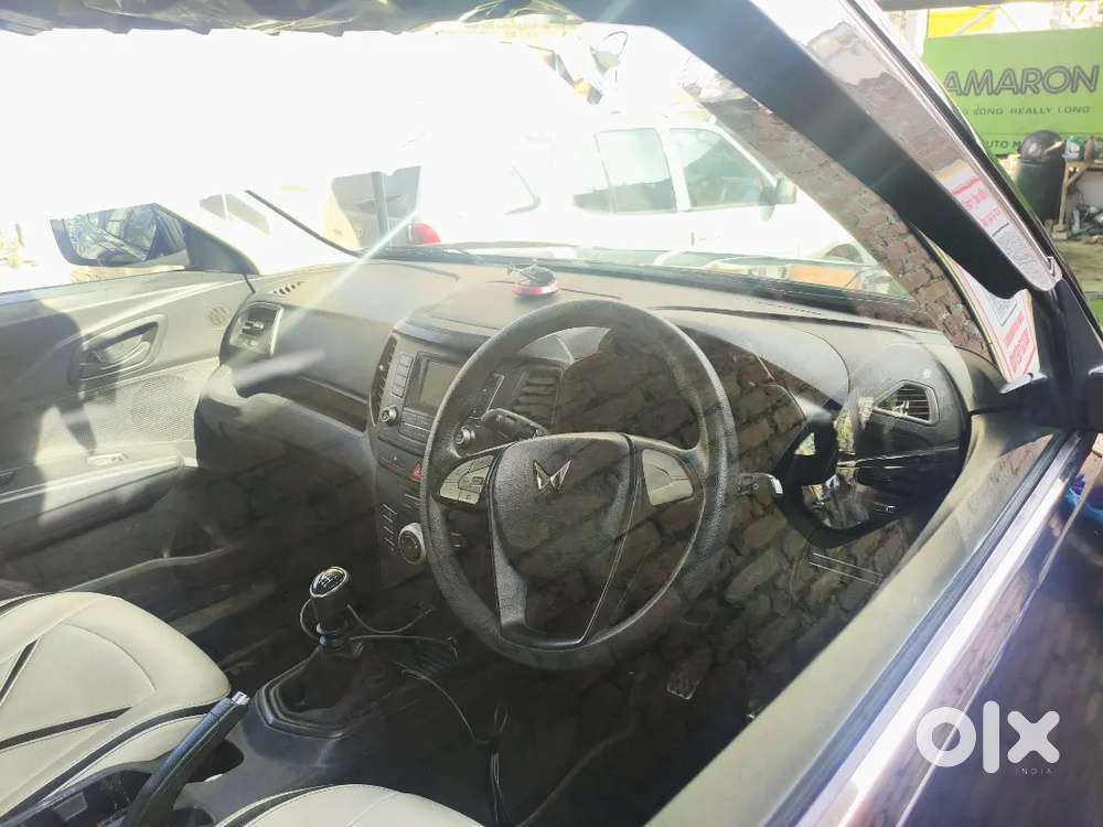 Mahindra Xuv300 W6 2023 Tgdi Sunroof Model