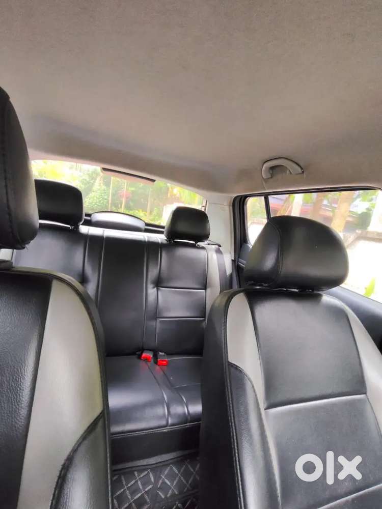 Skoda Fabia 2012 Diesel Well Maintained.new Battery New Tyres.