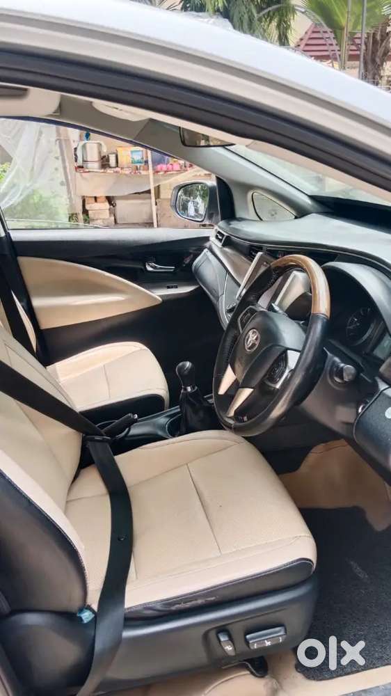 Toyota Innova Crysta 2019 Diesel 180000 Km Driven