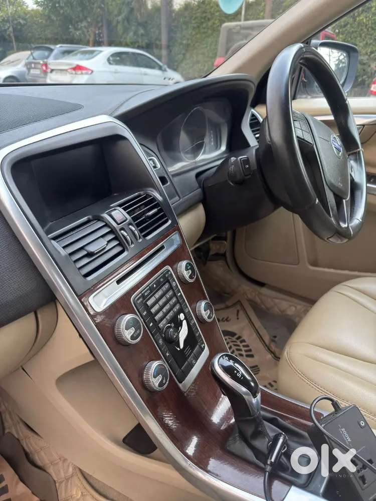 Volvo Xc60 2015 Diesel 95000 Km Driven
