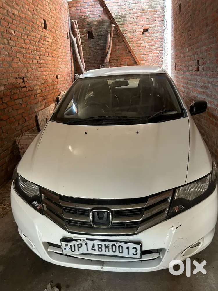 Honda City 1.5 V 2011