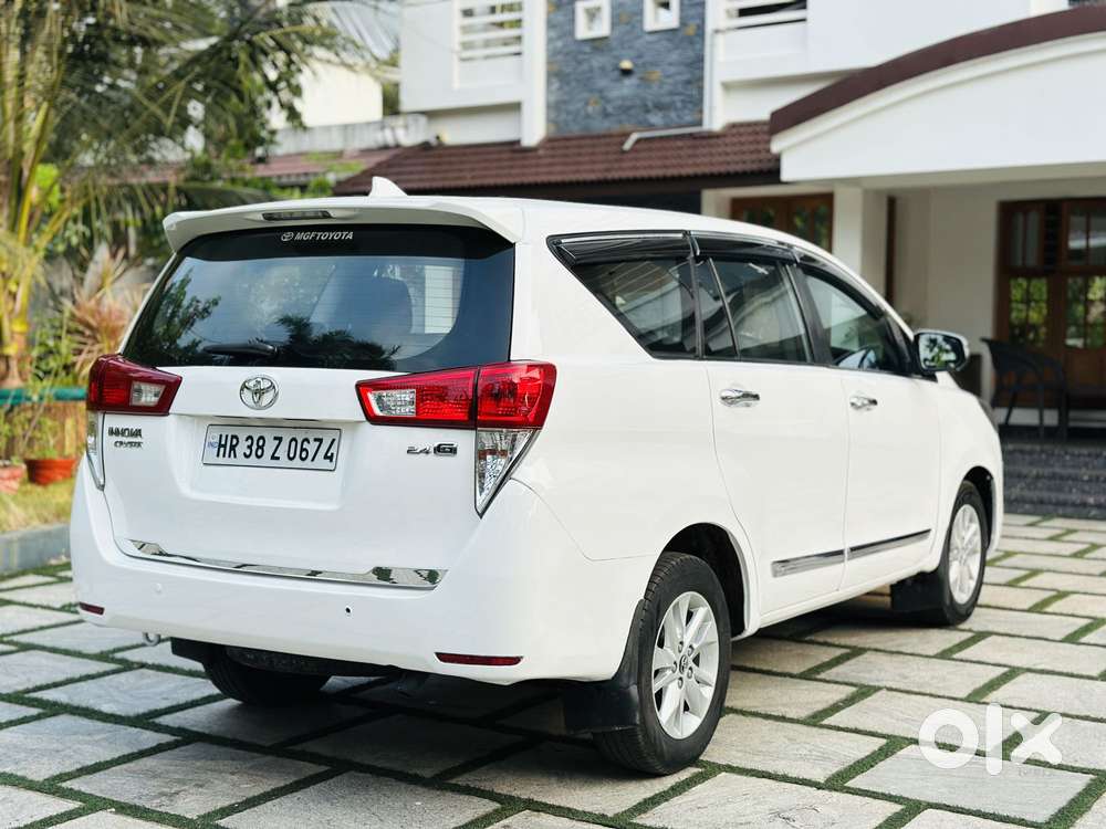 Toyota Innova Crysta