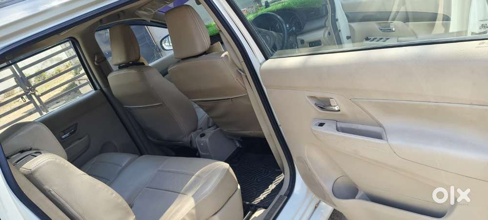 Maruti Suzuki Ertiga Vxi (o) Cng, 2023, Petrol