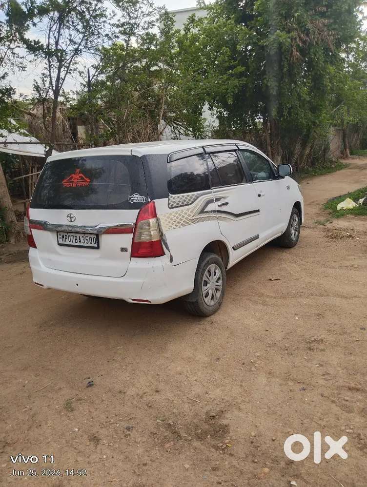 Toyota Innova 2012 Diesel Well Maintained