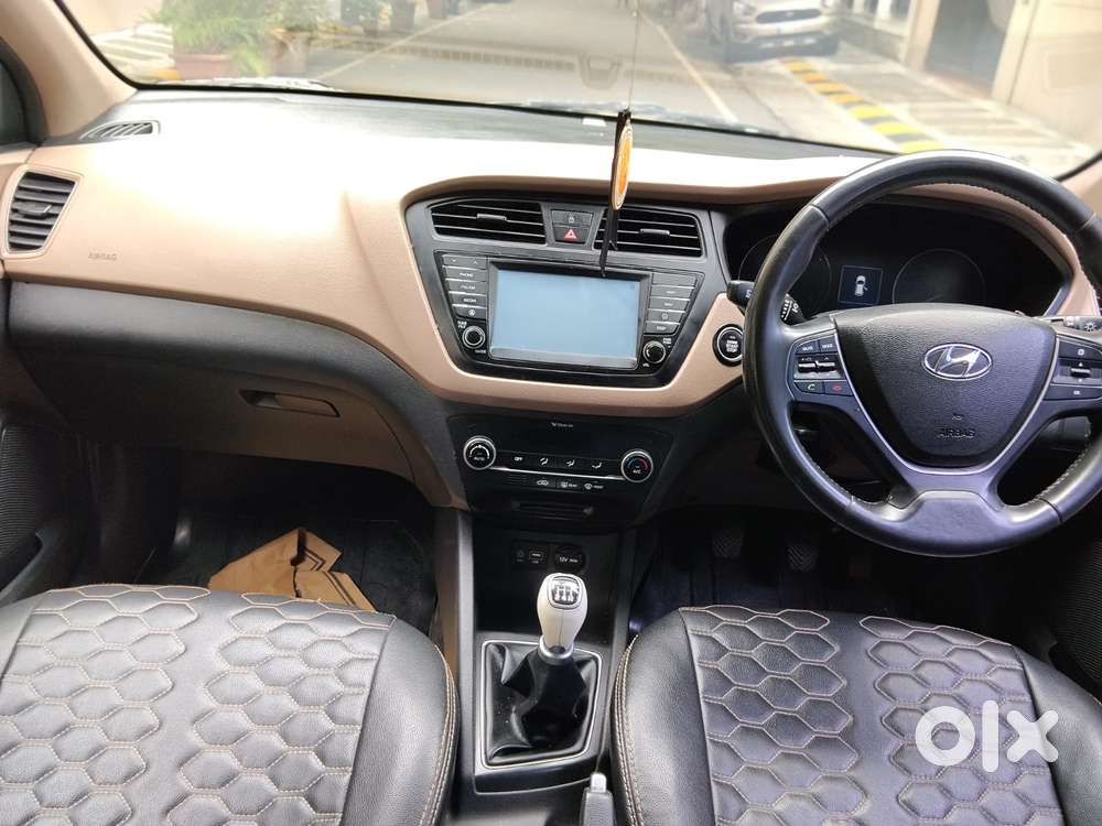 Hyundai Grand I10 Sportz, 2013, Petrol