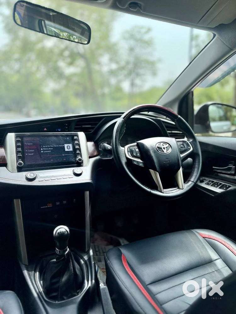 Toyota Innova Crysta 2.4 V 7 Str, 2022, Diesel
