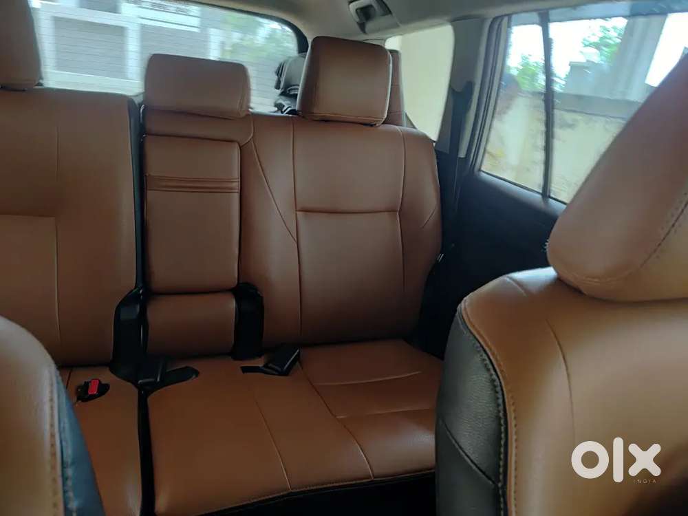 Toyota Innova Crysta 2.4g 8 Seater Full Showroom Record