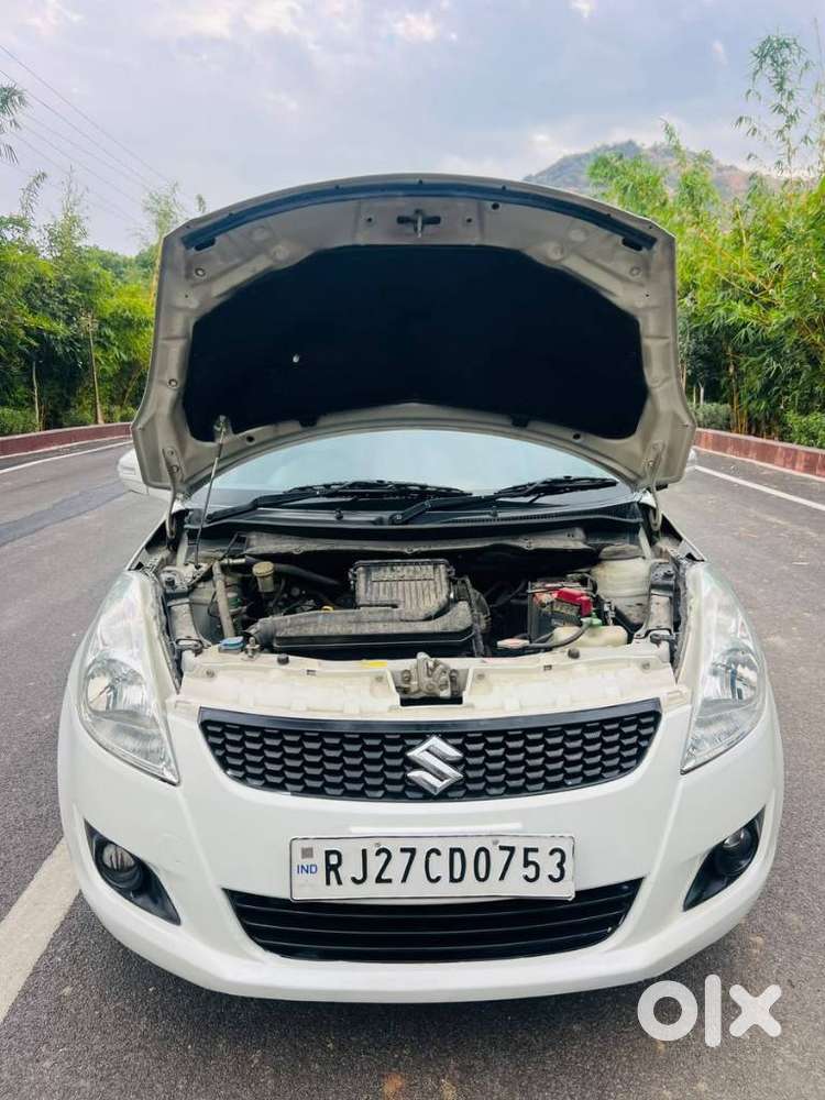 Maruti Suzuki Swift Vxi + Manual, 2011, Petrol