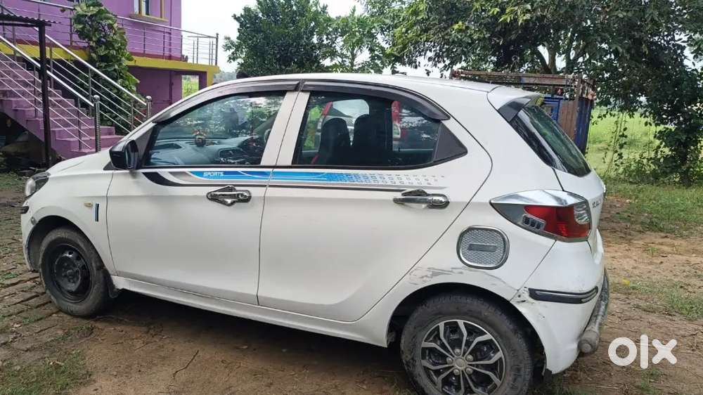 Tata Tiago Revotron Xe 2017