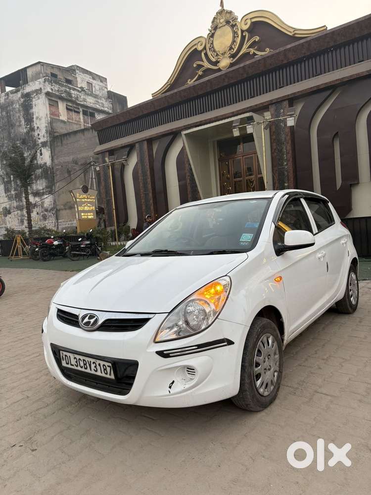 Hyundai I20 Sportz 1.2 Bs-iv, 2011, Petrol