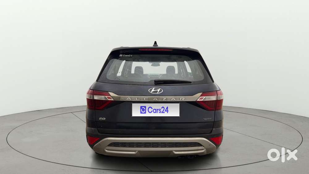 Hyundai Alcazar 2.0 Signature (o) Petrol At 6 Str, 2022, Petrol