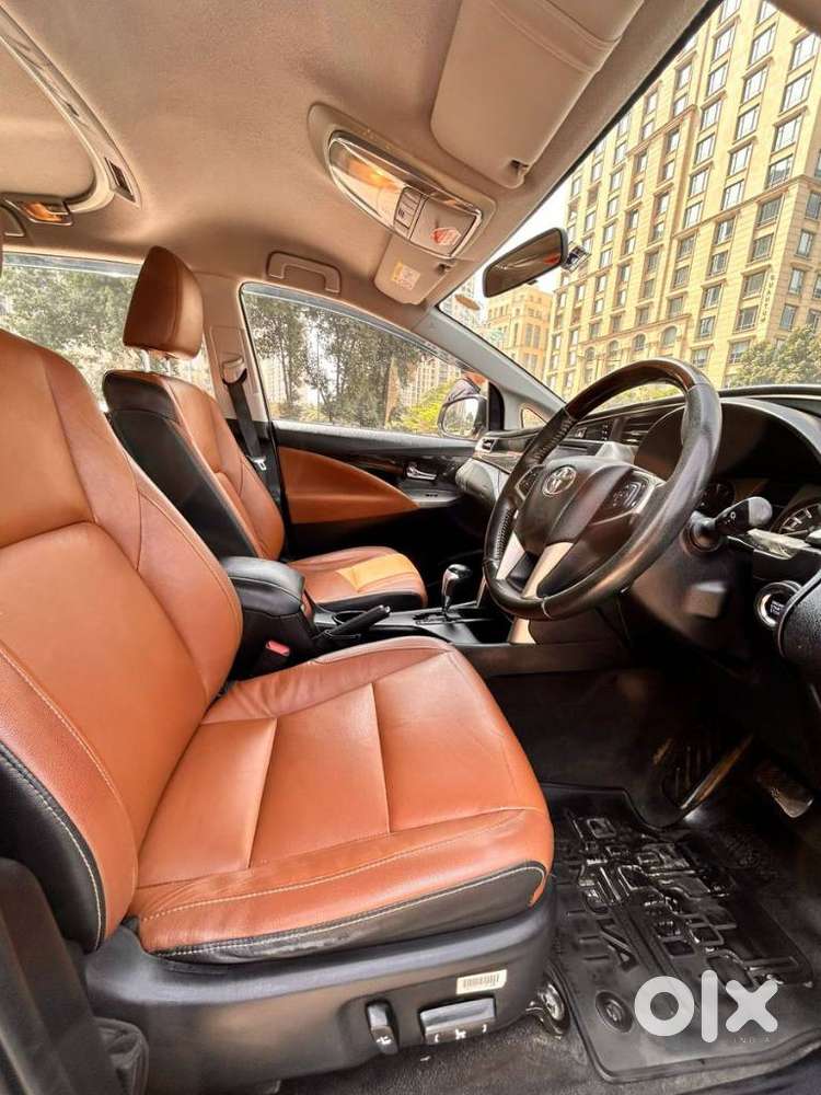 Toyota Innova Crysta 2.8z Automatic, 2017, Diesel