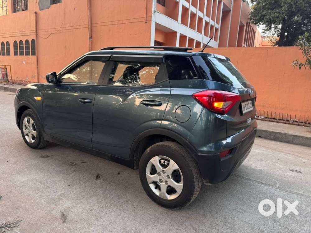 Mahindra Xuv300 W6 Amt Diesel, 2022, Diesel