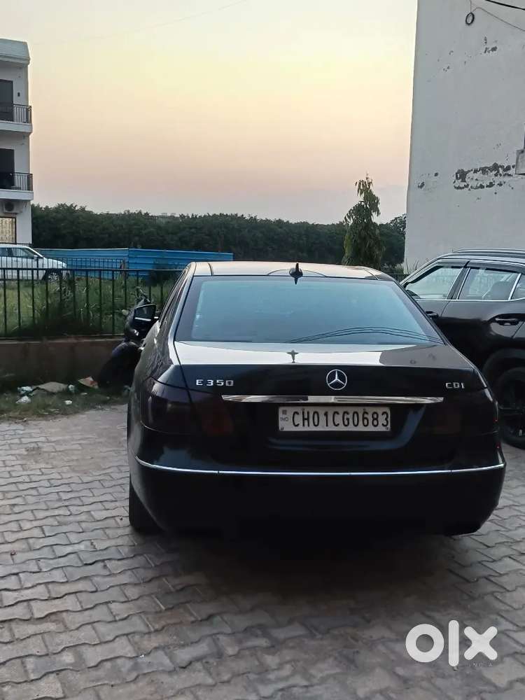 Mercedes-benz E-class E350 (2012) - Mint Condition  Royal Black  Ful