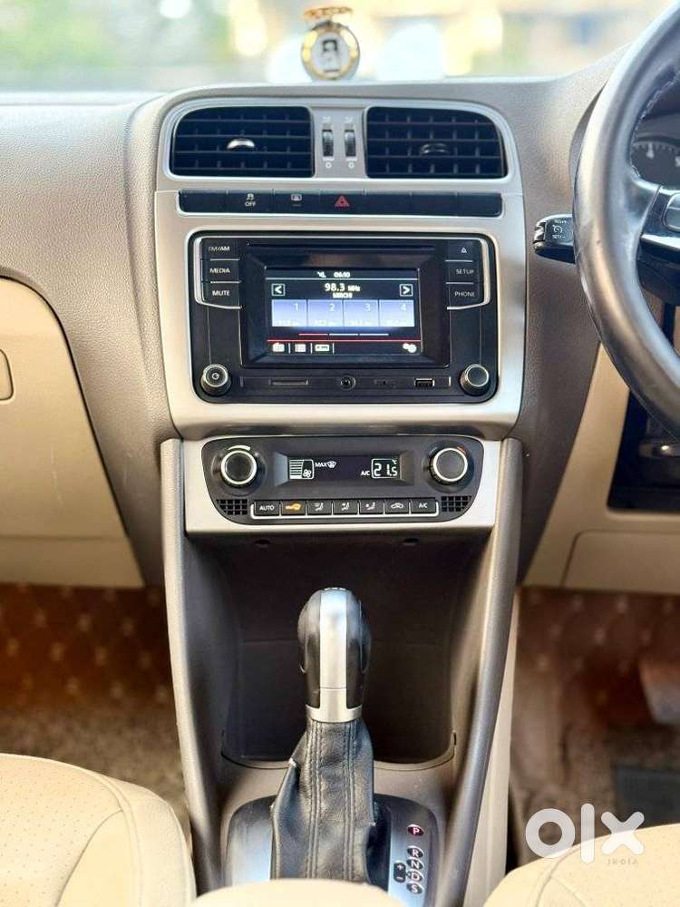 Volkswagen Vento 1.2l Tsi Highline Plus At Petrol, 2017, Petrol