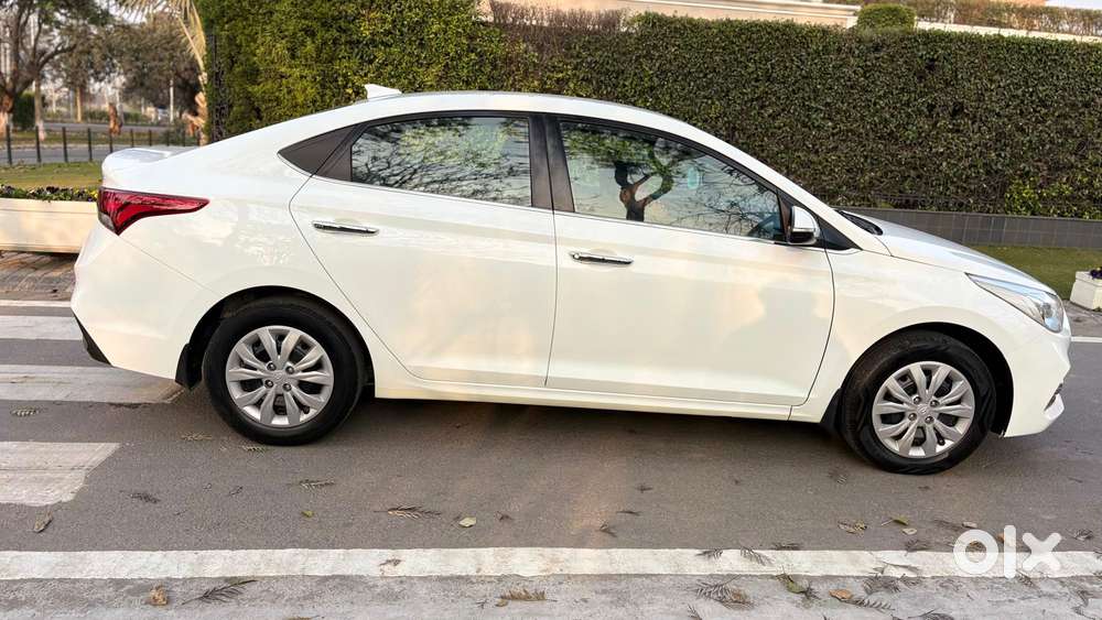 Hyundai Fluidic Verna