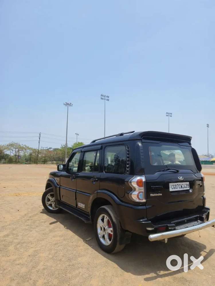 Mahindra Scorpio S8 2015 Diesel Car