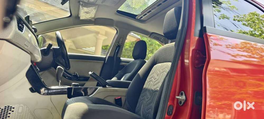 Tata Nexon 1.5 Revotorq Xza Plus S Amt, 2021, Diesel