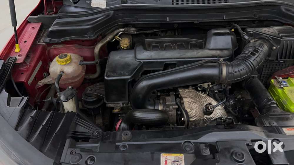 Mahindra Xuv300 W6 Amt Diesel, 2022, Diesel