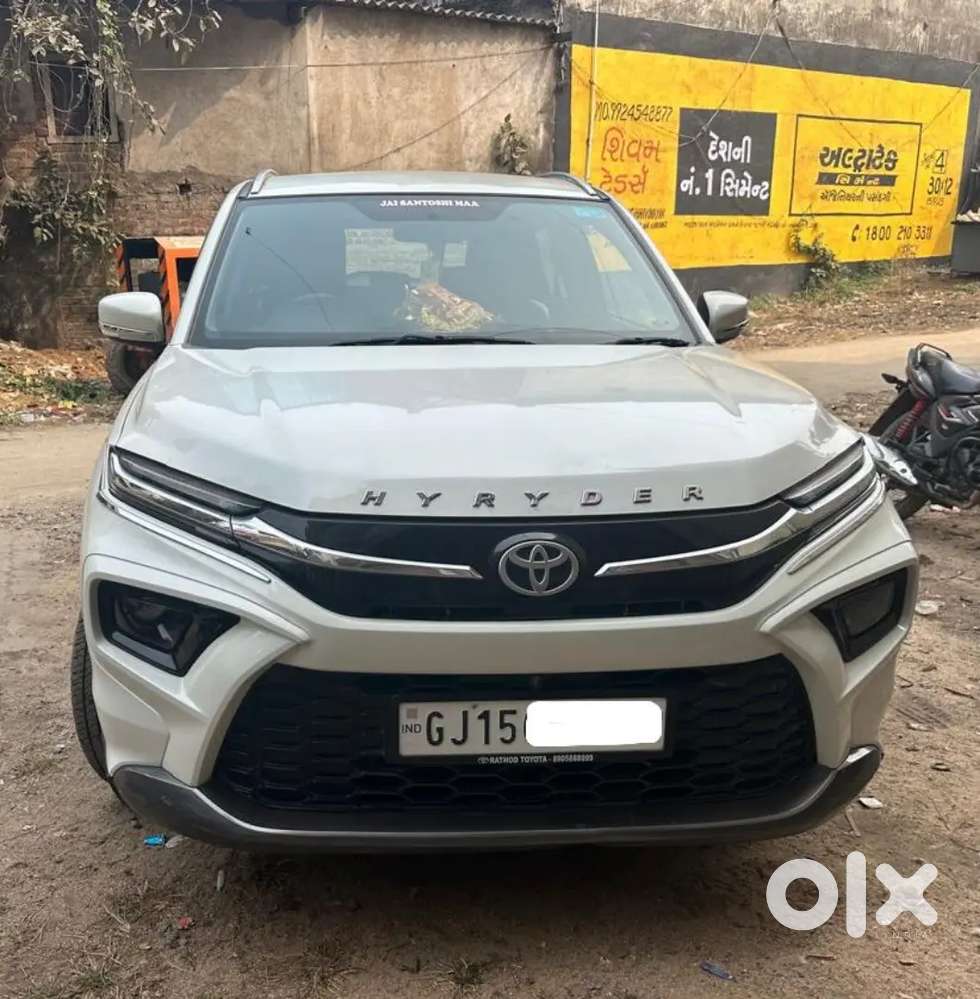 Toyota Urban Cruiser Hyryder 2023 Petrol 26000 Km Driven