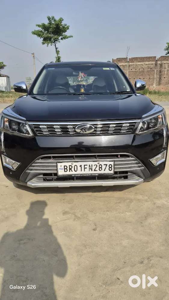 Xuv300 Top Modal Good And Wall Mantan And Sunroof Abhlable