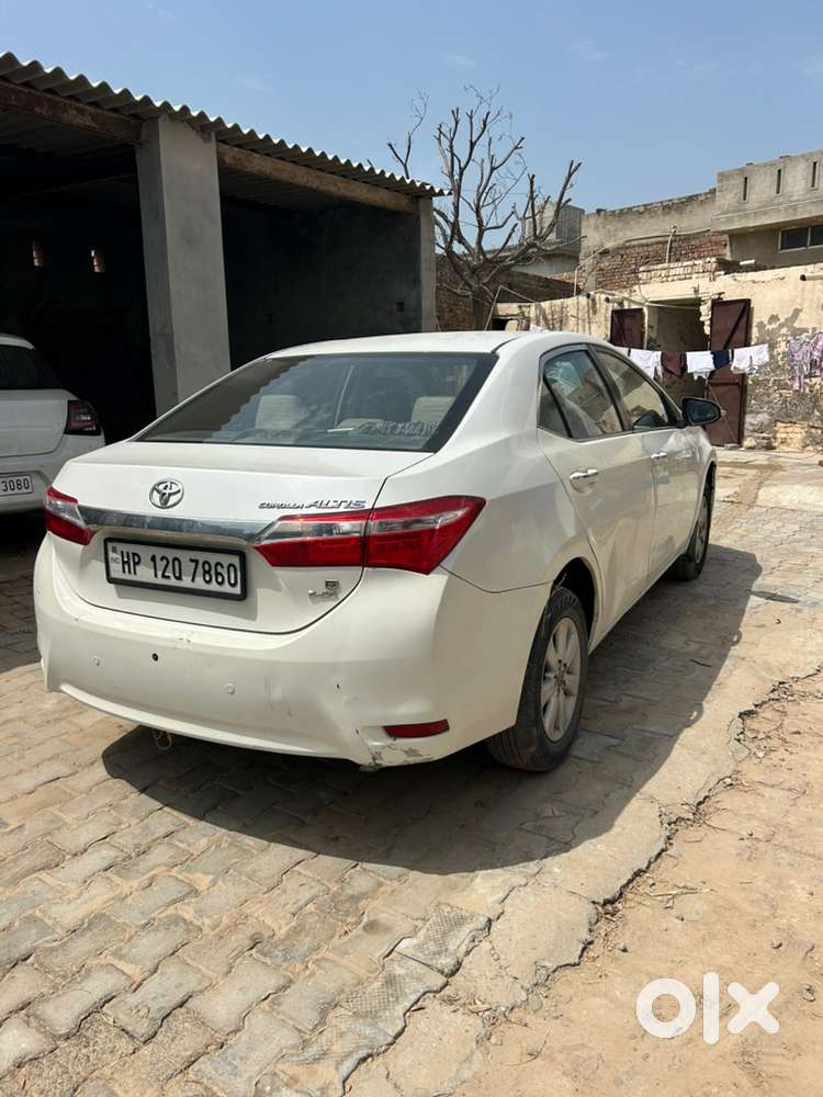 Toyota Corolla Altis 2016 Diesel Well Maintained