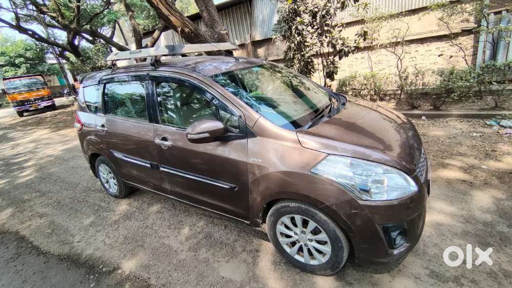 Maruti Suzuki Ertiga Zxi 2012 Top Model