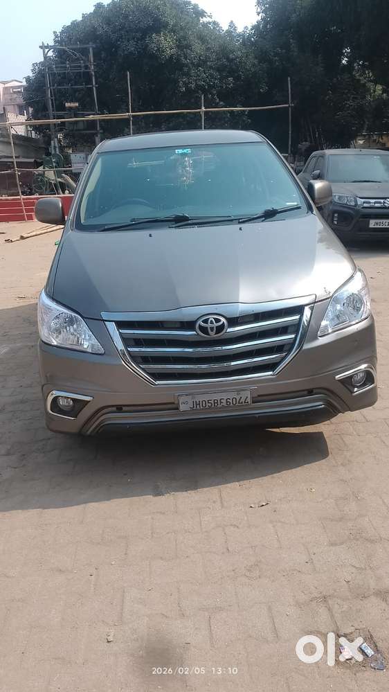 Toyota Innova 2.5 G (diesel) 8 Seater, 2015, Diesel