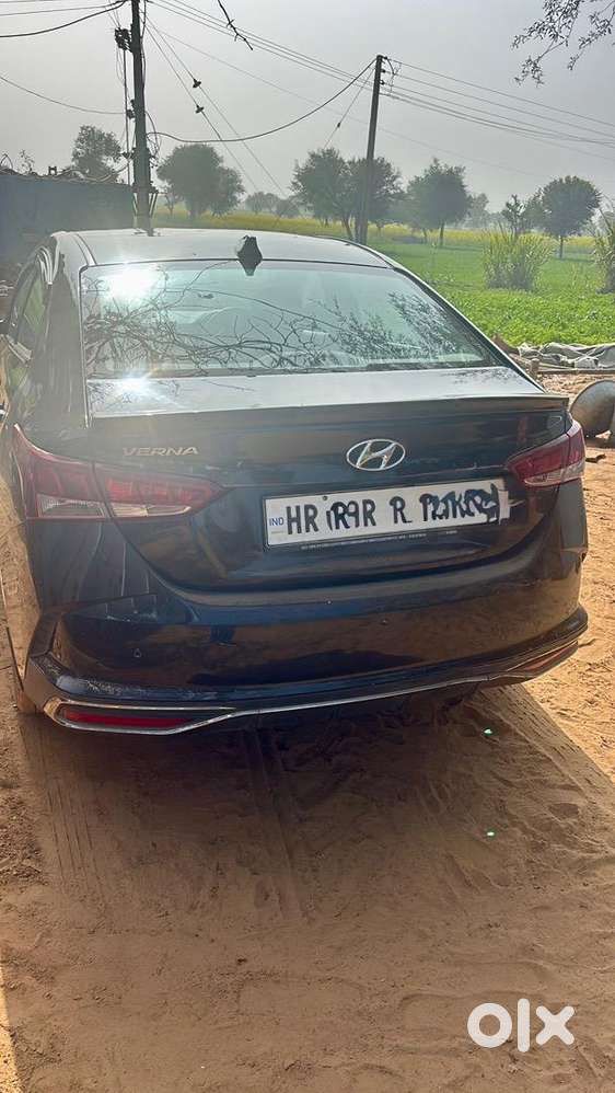 Hyundai Verna 2022 Diesel Well Maintained