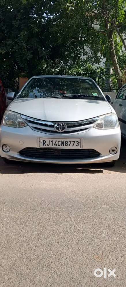 Toyota Etios 1.5 G 2012