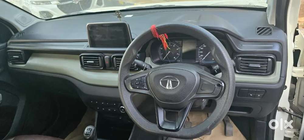 Tata Punch Rhythm 2023