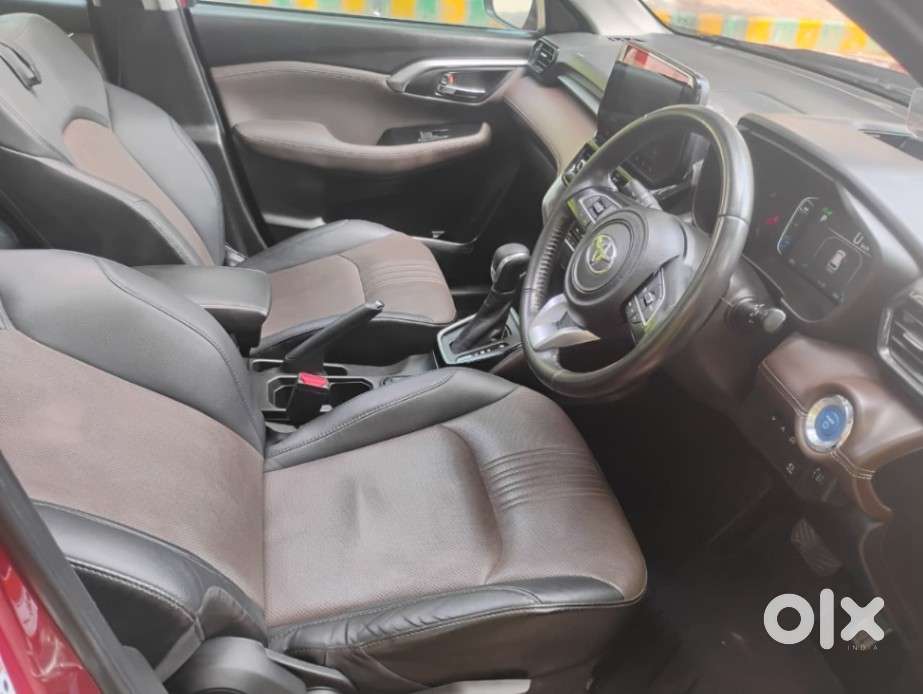 Toyota Urban Cruiser Hyryder 1.5 V Hybrid, 2023, Petrol