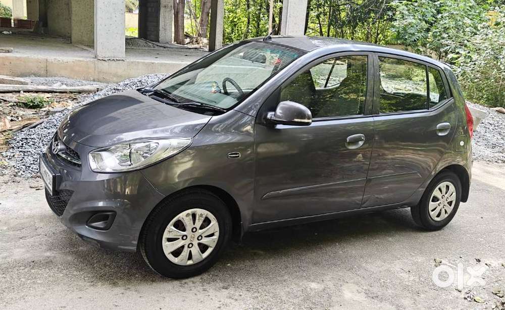 Hyundai I10 Sportz, 2011, Petrol