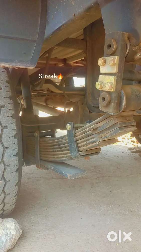 Bolero Maxitruck Mini Pic Up