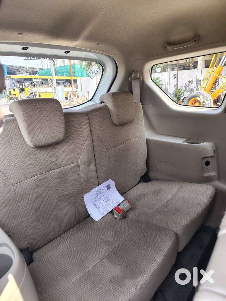 Maruti Suzuki Ertiga 2022-2023 Vxi Cng, 2024, Petrol