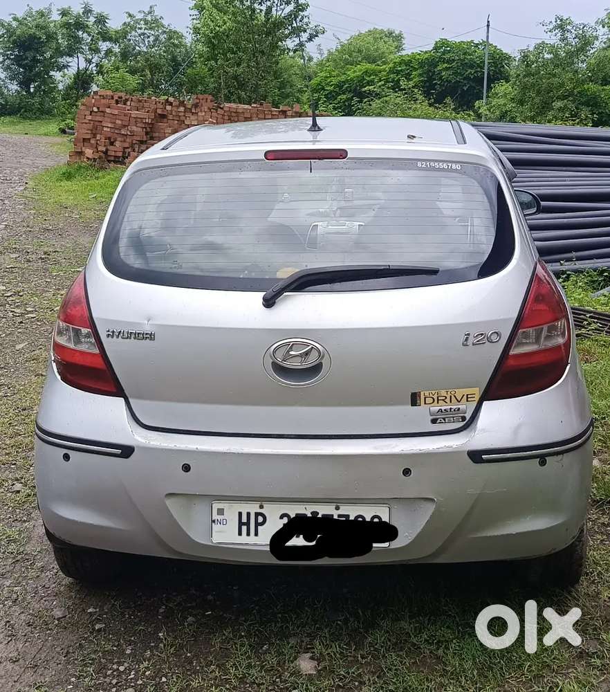 Hyundai I20 2011 Petrol 70000 Km Driven.
