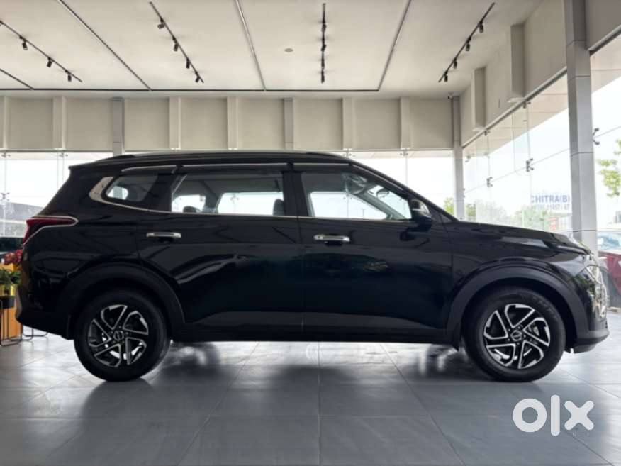 Kia Carens 1.5 Prestige Plus 7 Str Imt, 2023, Petrol