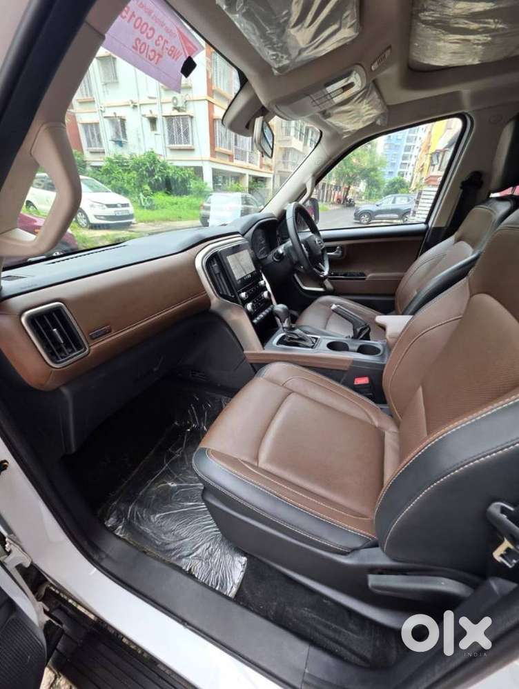 Mahindra Scorpio N Z8 Petrol At 7 Str, 2026, Petrol
