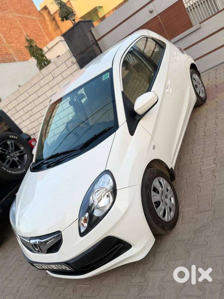 Nissan Micra Xl Petrol, 2015, Cng & Hybrids